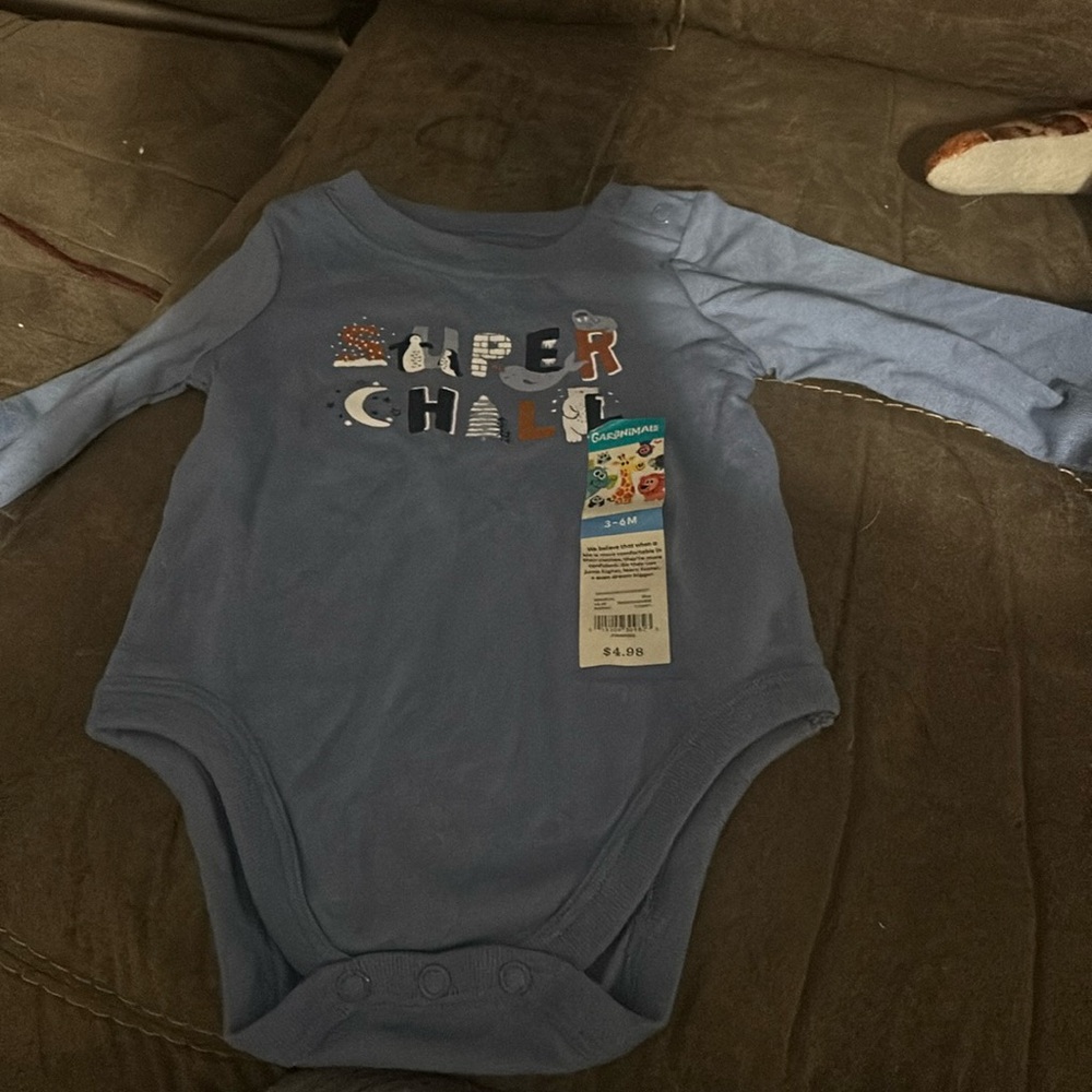 NWT onsie long sleeve T-shirt
